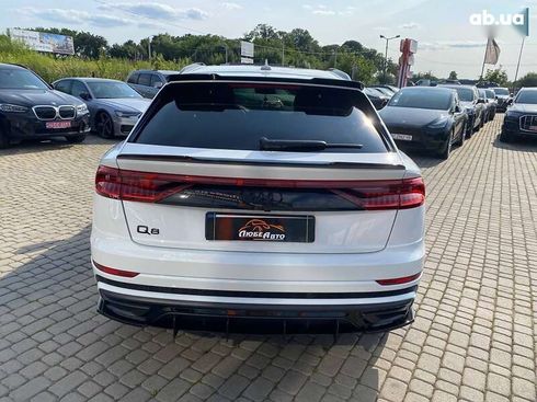 Audi Q8 2021 - фото 7