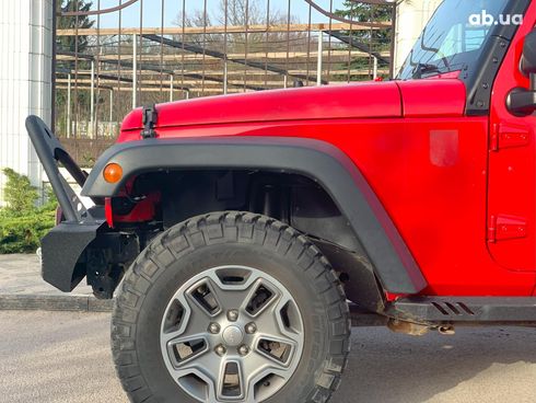 Jeep Wrangler 2015 красный - фото 7