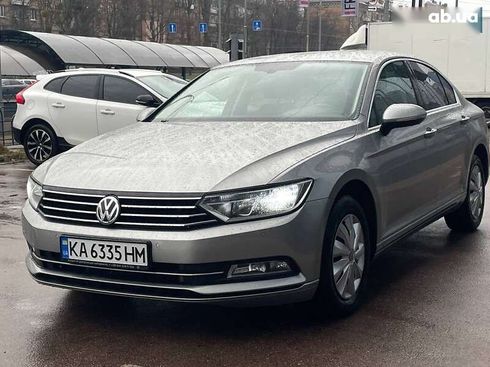 Volkswagen Passat 2017 - фото 4