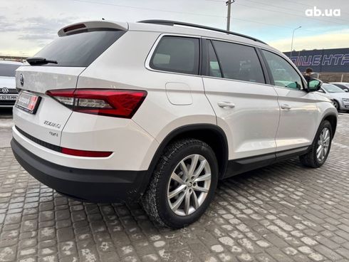 Skoda Kodiaq 2018 белый - фото 13