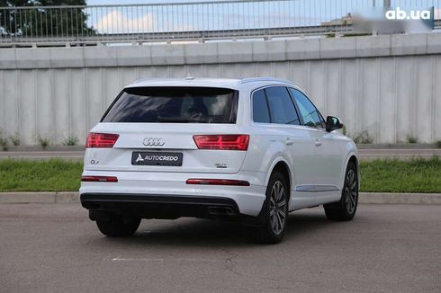 Audi Q7 2018 - фото 8