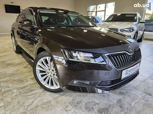 Skoda Superb 2016 - фото 28