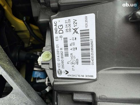 Renault Trafic 2021 - фото 24