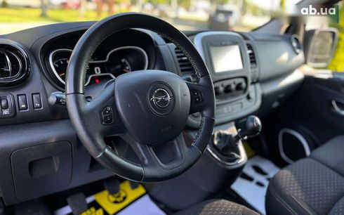 Opel Vivaro 2015 - фото 18