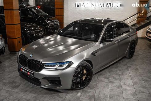 BMW M5 2018 - фото 23