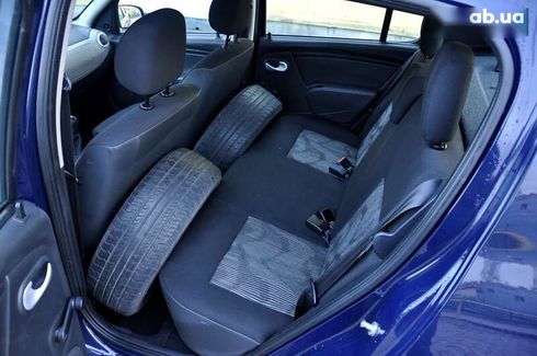 Dacia Sandero 2011 - фото 18