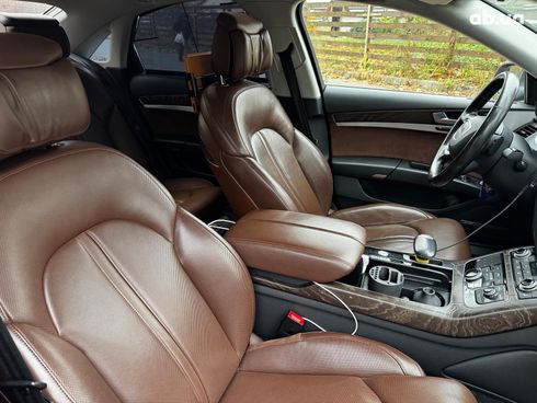 Audi A8 2016 серый - фото 44