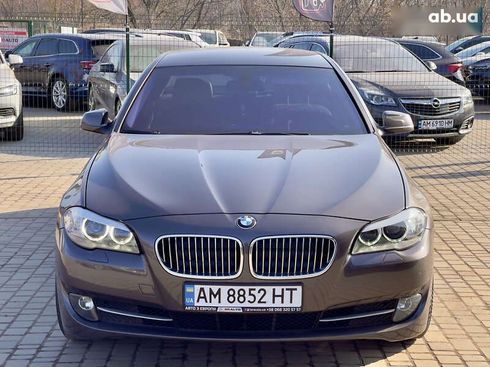 BMW 5 серия 2010 - фото 3