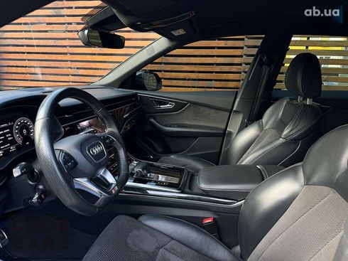 Audi Q8 2018 - фото 11