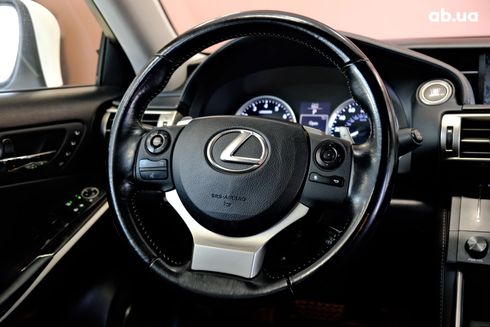 Lexus IS 2016 белый - фото 5