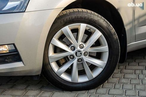 Skoda Octavia 2017 - фото 16
