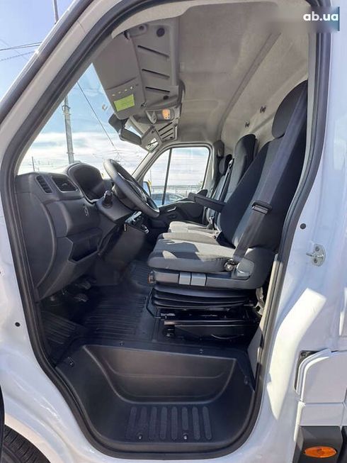 Renault Master 2021 - фото 12