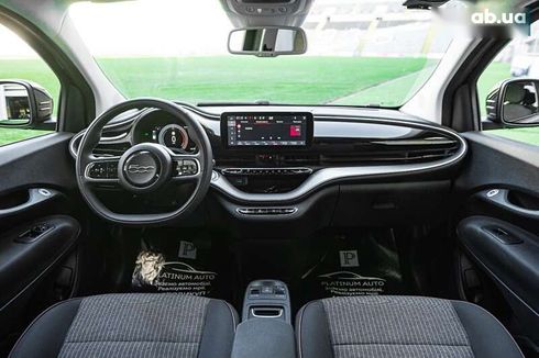 Fiat 500E 2021 - фото 18