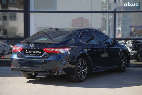 Toyota Camry 2018 - фото 2