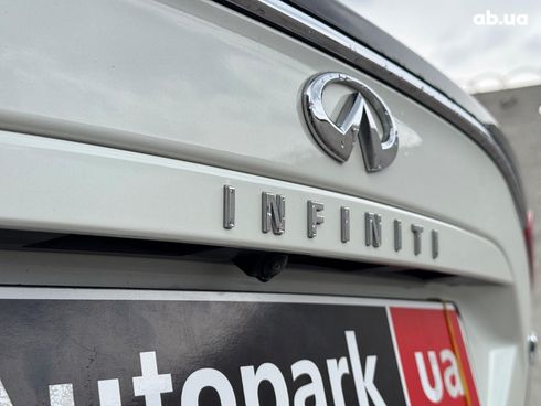 Infiniti QX30 2017 белый - фото 10