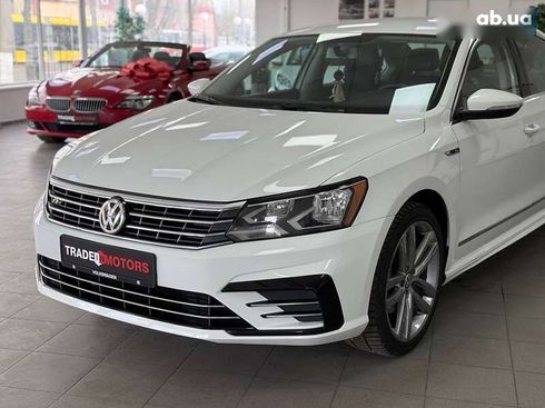 Volkswagen Passat 2017 - фото 5