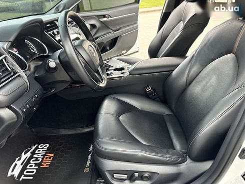 Toyota Camry 2018 - фото 23
