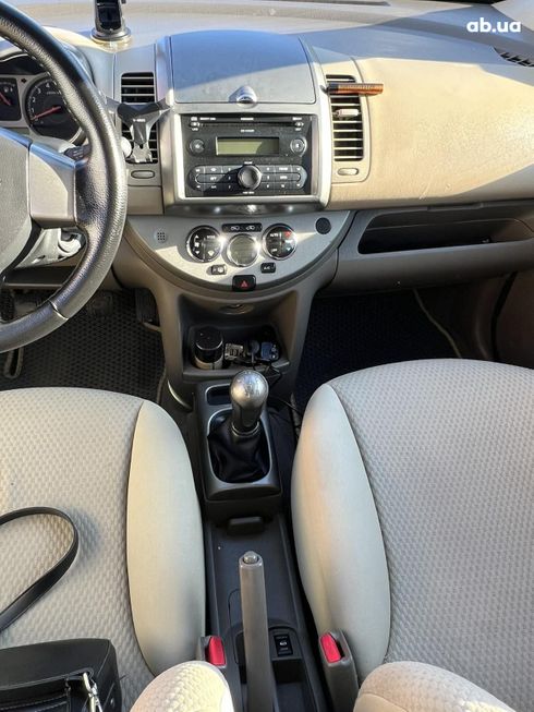 Nissan Note 2006 черный - фото 15