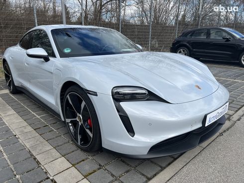 Porsche Taycan 2021 - фото 7