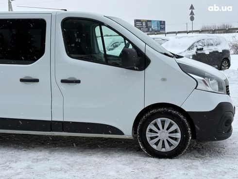 Renault Trafic 2019 белый - фото 4