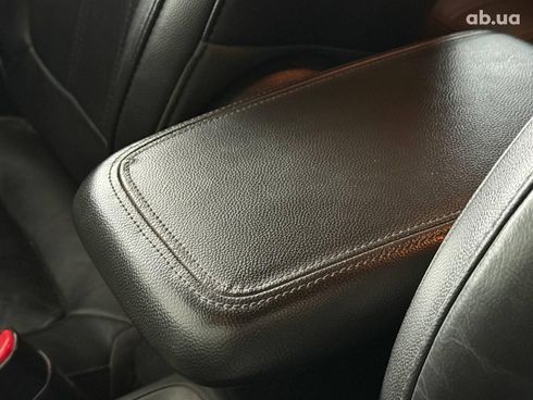 Chevrolet Captiva 2014 красный - фото 13