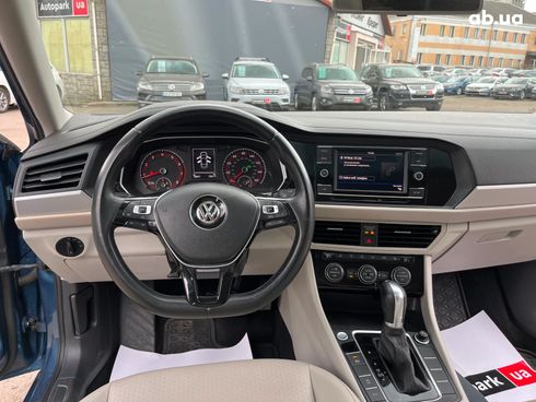 Volkswagen Jetta 2019 синий - фото 27