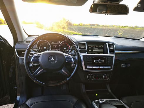 Mercedes-Benz GL-Класс 2015 черный - фото 23