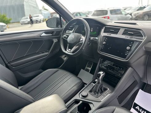 Volkswagen Tiguan 2021 белый - фото 40