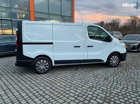 Renault Trafic 2018 - фото 8