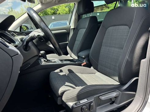 Volkswagen Passat 2021 - фото 28