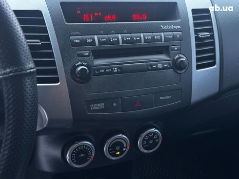 Mitsubishi Outlander 2008 красный - фото 23