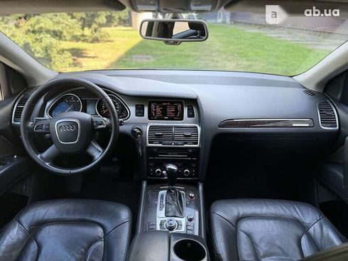 Audi Q7 2011 - фото 10