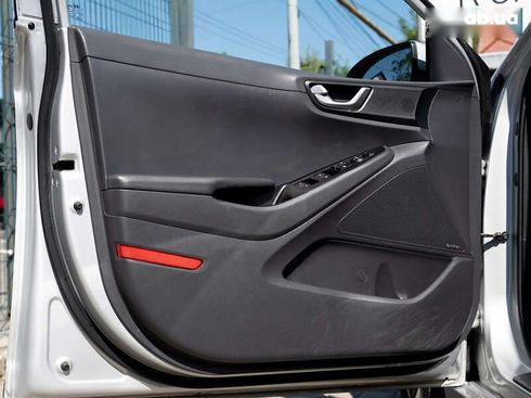 Hyundai Ioniq 2019 - фото 16