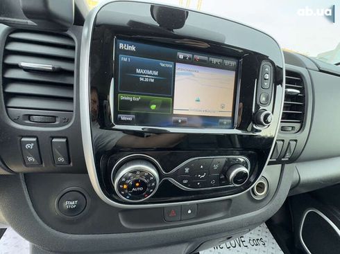 Renault Trafic 2019 - фото 25