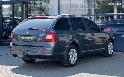 Skoda Octavia 2010 - фото 6