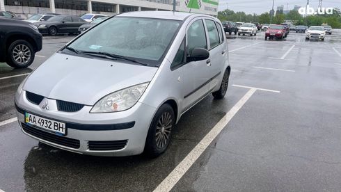 Mitsubishi Colt 2006 серебристый - фото 7