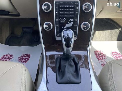 Volvo XC70 2015 - фото 18