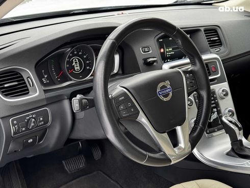 Volvo S60 2016 серый - фото 25