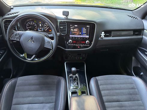 Mitsubishi Outlander 2020 синий - фото 18