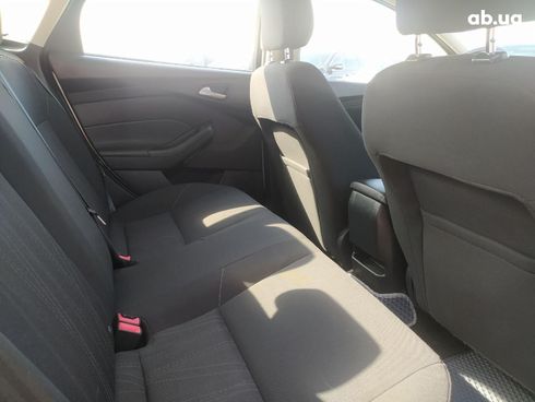Ford Focus 2016 серый - фото 24