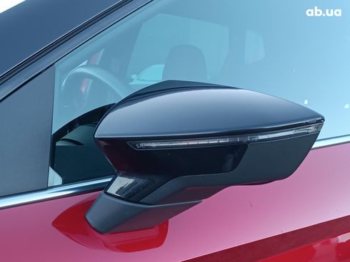 SEAT Arona 2018 красный - фото 18