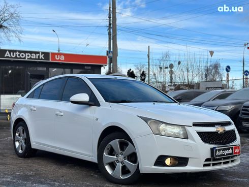 Chevrolet Cruze 2012 белый - фото 5
