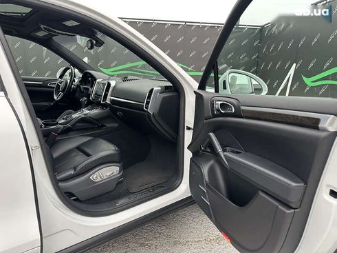 Porsche Cayenne 2016 - фото 24