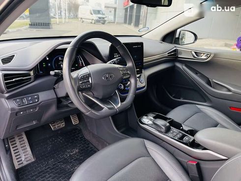 Hyundai Ioniq 2020 - фото 17