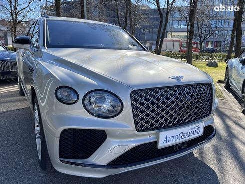 Bentley Bentayga 2024 - фото 18