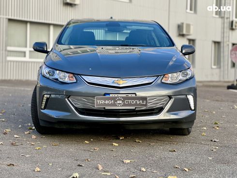 Chevrolet Volt 2018 серый - фото 2