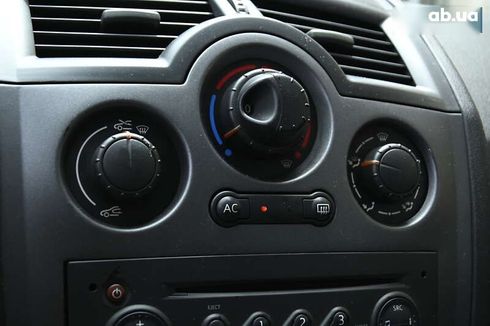 Renault Megane 2006 - фото 18