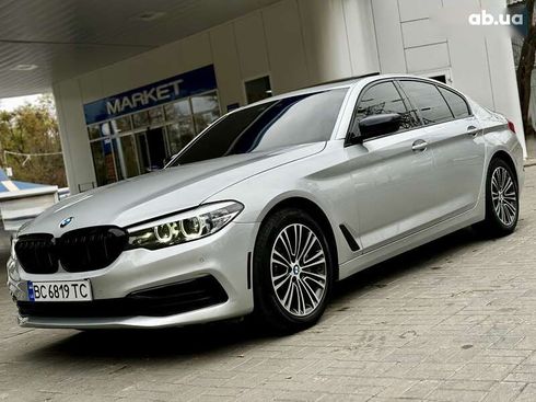 BMW 5 серия 2019 - фото 2