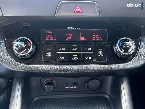Kia Sportage 2012 - фото 23