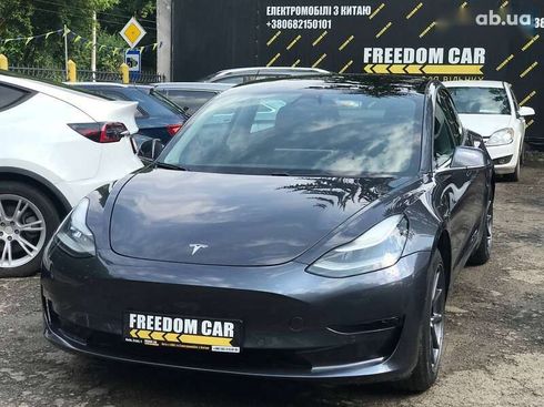 Tesla Model 3 2020 - фото 2
